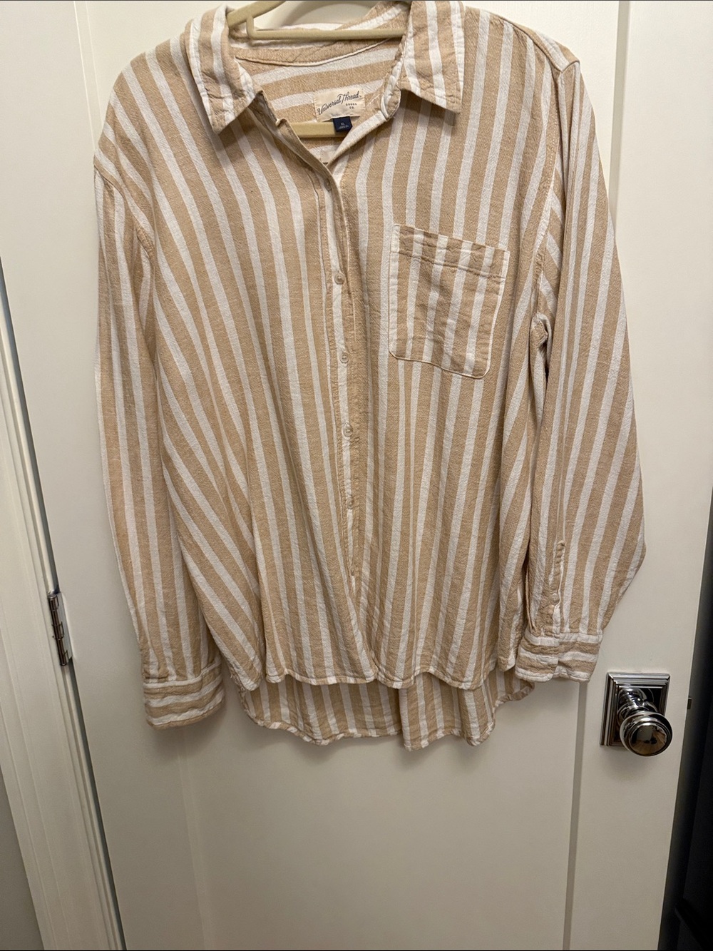 Universal Thread Beige and White Striped Casual Button-Down Shirt
